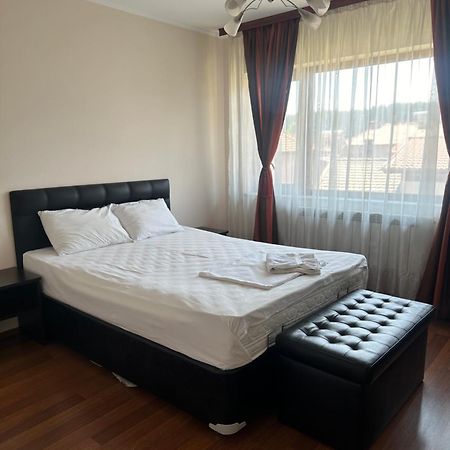 Valevitsata Guesthouse Razlog Extérieur photo