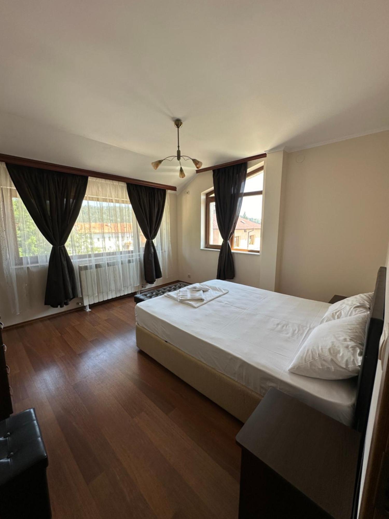 Valevitsata Guesthouse Razlog Extérieur photo